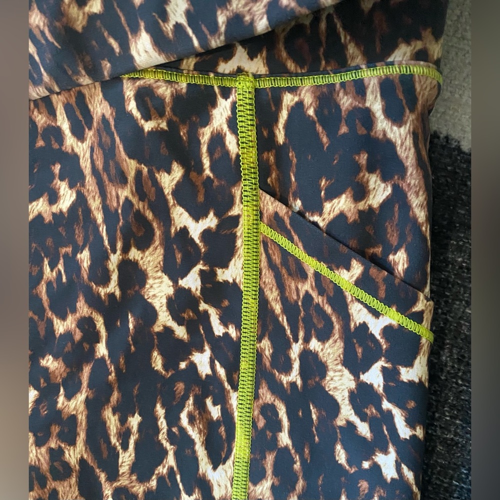 ALL ACCESS Leopard Set - Picture 3 of 5
